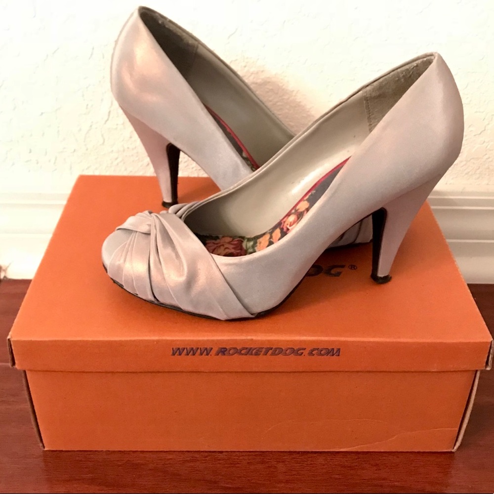 Rocket Dog Silver Pumps